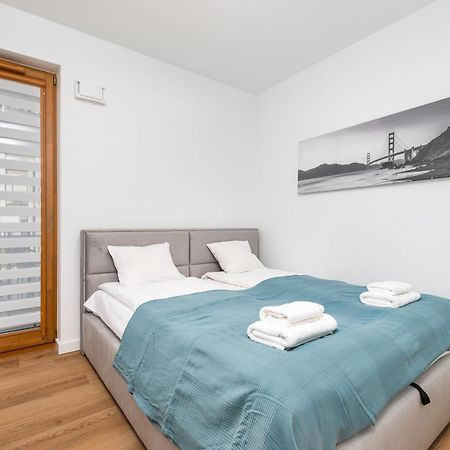 Przy Torach 3 By Homeprime Warsaw Exterior photo