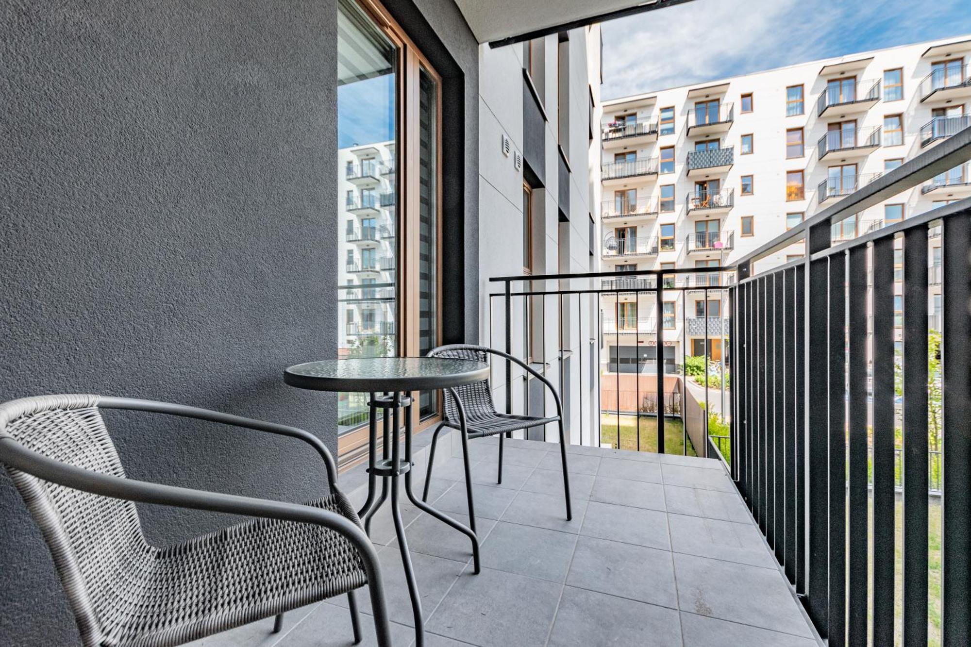 Przy Torach 3 By Homeprime Warsaw Exterior photo